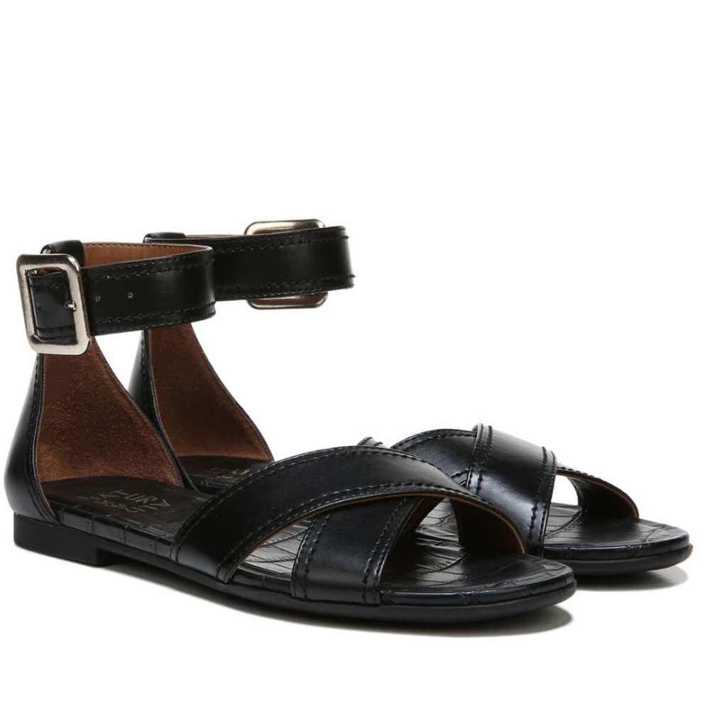 NATURALIZER | Sausalito Black leather casual sandals women’s 7